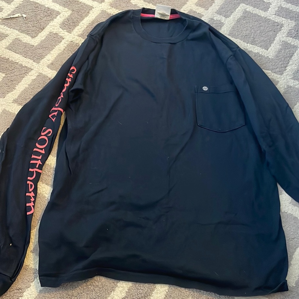 Simply Souther Long Sleeve with front pocket.